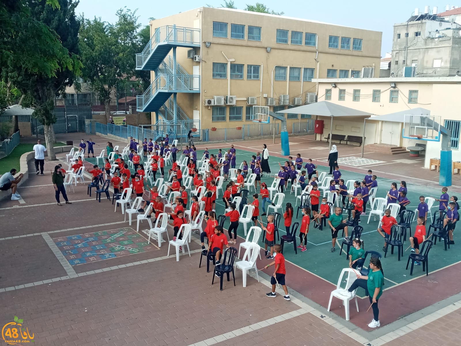 فيديو: مدرسة أجيال الابتدائية تفتتح العام الدراسي الجديد بفعاليات شيّقة للطلاب